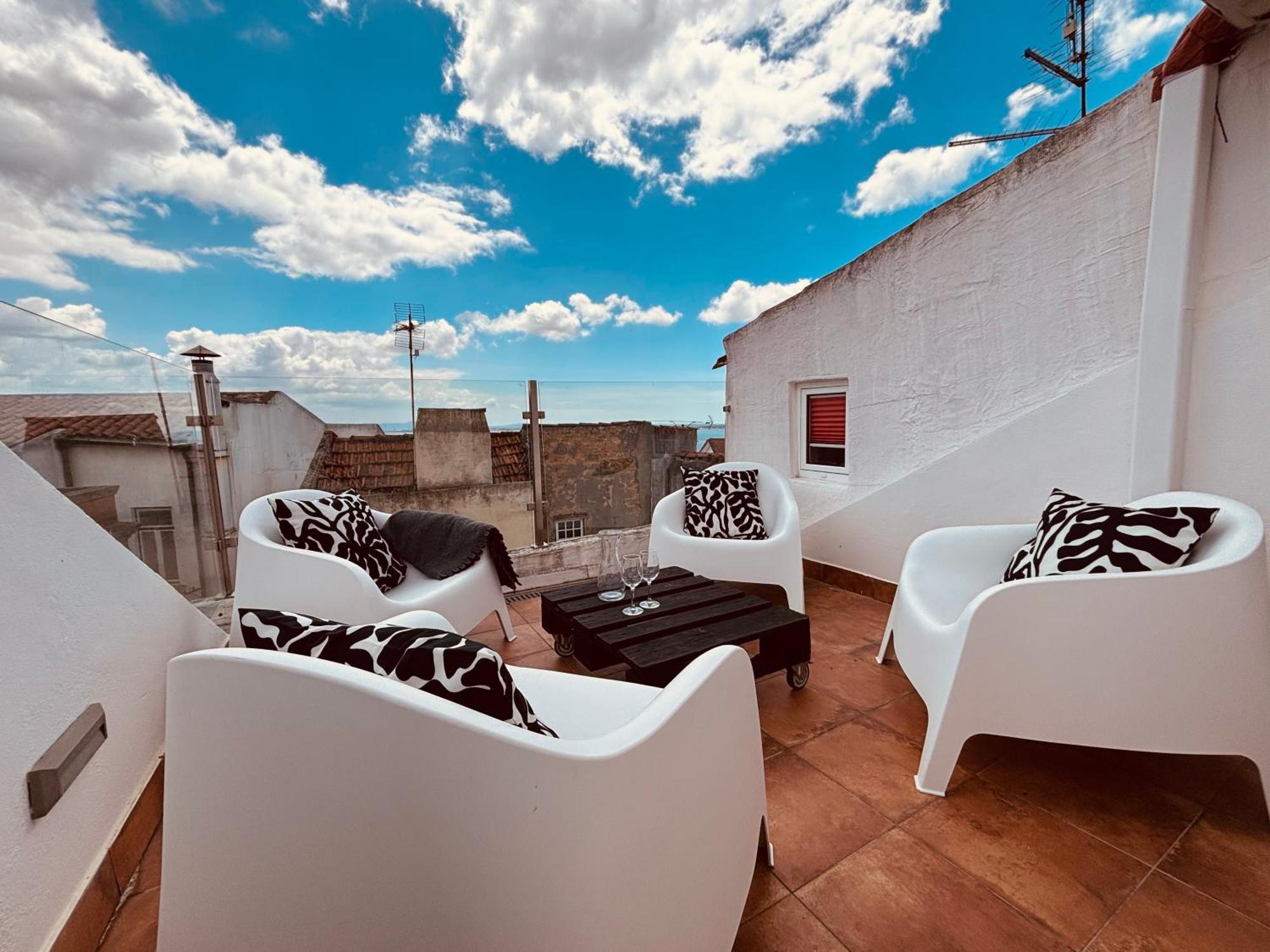 Cosy Alfama Hideout - With Rooftop Terrace Apartamento